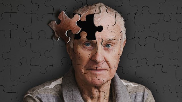 Kimler Alzheimer Hastalığı için risk taşıyor?